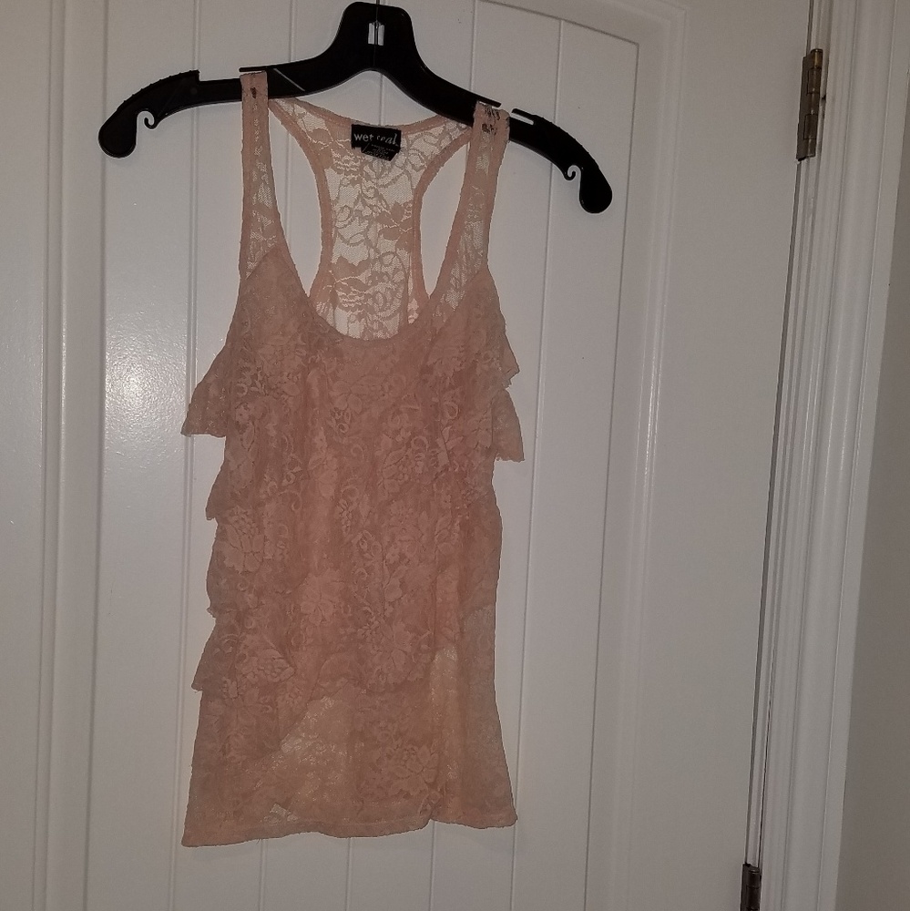 Wet seal tank top